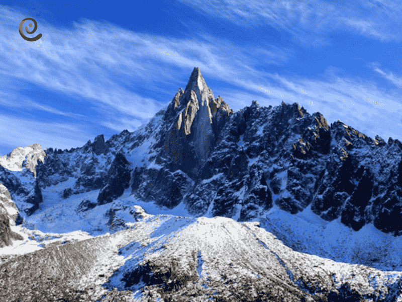 درباره قله آگوئل دورو واقع در آلپ فرانسه یکی از قلل زیبای جهان در دکوول بخوانید.